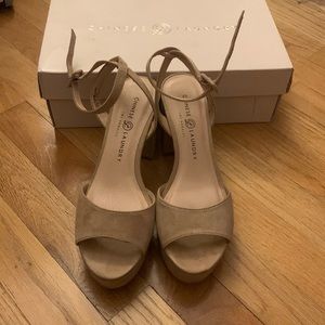 Chinese laundry heels size 7.5 dark nude